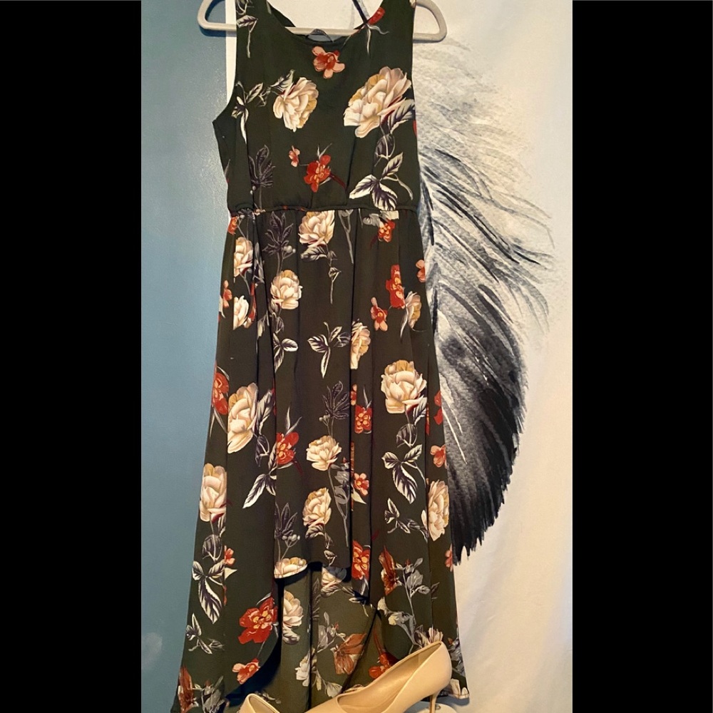 Suzy Shier breezy dress